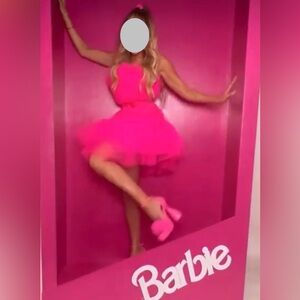 Hot pink strapless mini dress. Chiffon. Barbie.